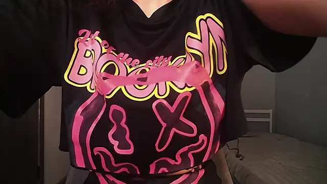 AliceTurnOn webcam