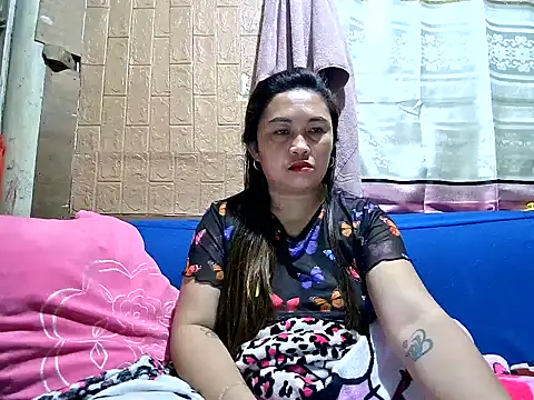 Lonely_Heart webcam