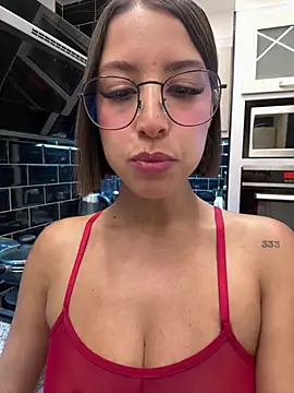 luvely_unique_ webcam
