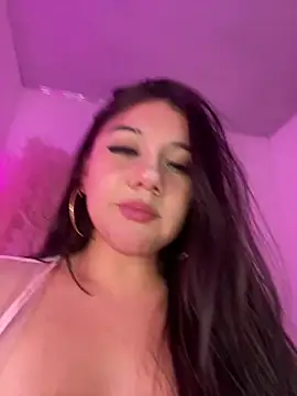 Zoe_Serrat webcam