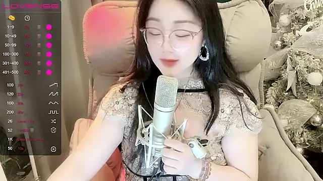 Monica-666888- webcam