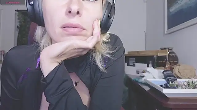 karmija webcam