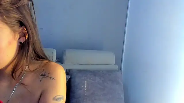 AmmyJones_ webcam