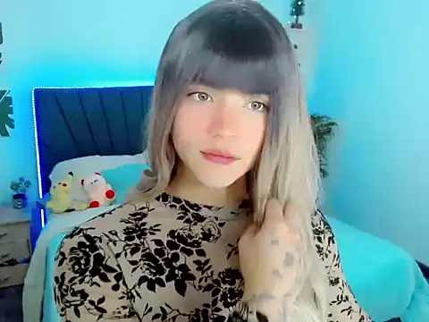 ZoeSchmmit webcam