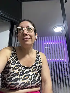 kaylaMinov_ webcam