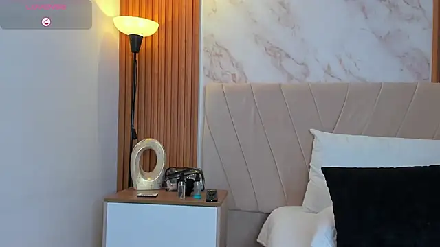 j_belle_ webcam