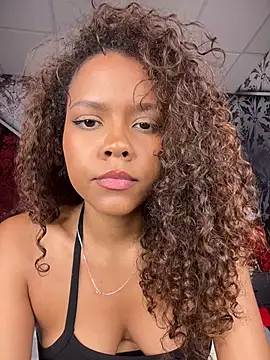 CurlyOopsieXXX webcam