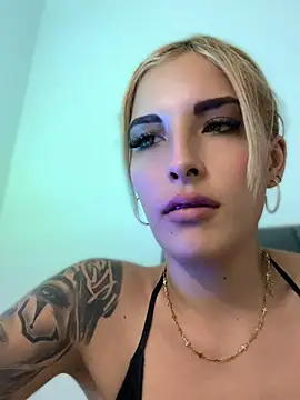 VIOLETA-1122 webcam