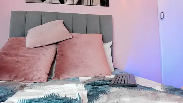 ashely_rous_ webcam