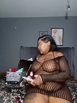 RealMsPEARLsEXY69 webcam