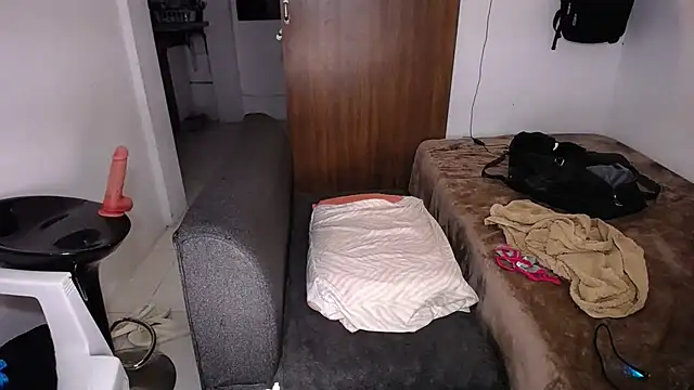 yselahot webcam