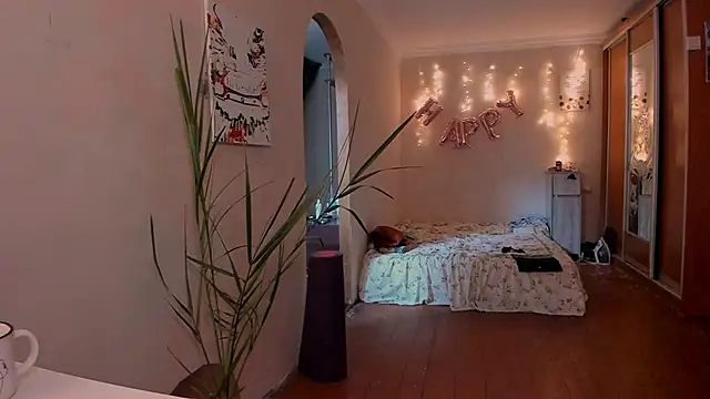 cClandesTina live cam on StripChat
