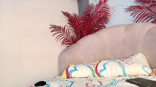 KatiiaVega webcam