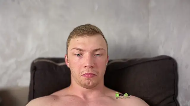 iron__chap webcam
