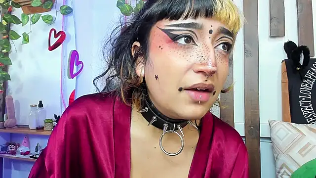 MeowMota_ live cam on StripChat