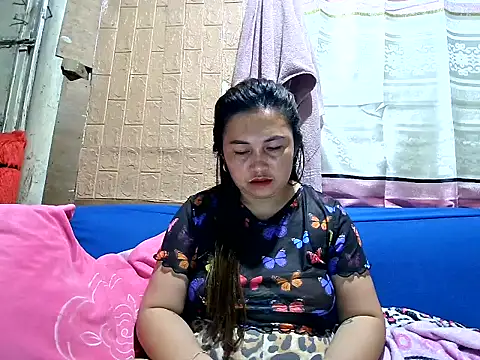 Lonely_Heart webcam