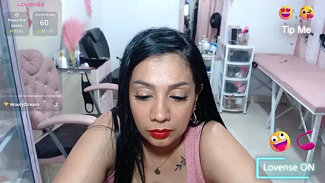 titsbiglovers webcam