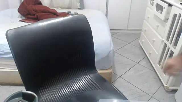 mysterbearmg (Ask my age) - CUM IN GOAL - Add Inst - Mysterbearmg