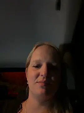 caro_kitten webcam
