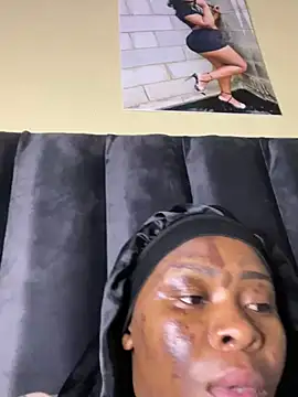 MiyaXo2 webcam