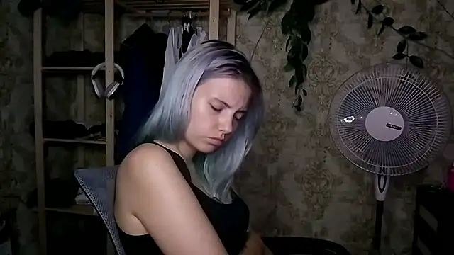 Helen18glo webcam
