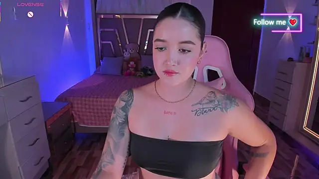 MiaLatina_ webcam