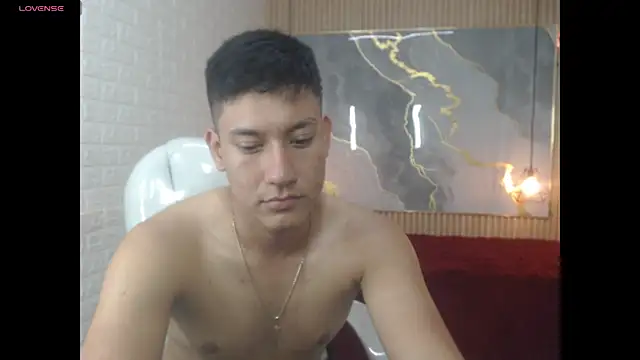 DominantBoy4 webcam
