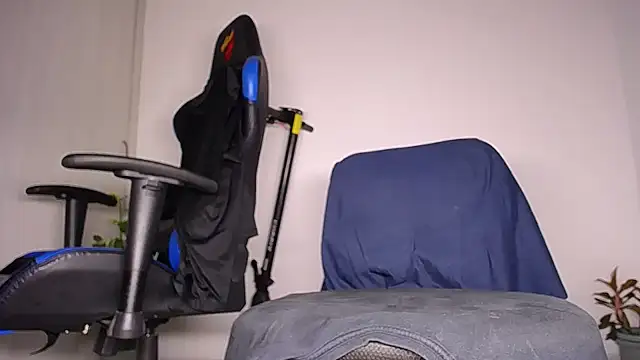 MAXJONES_2 webcam