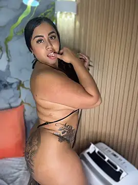 emily-Hornyy webcam