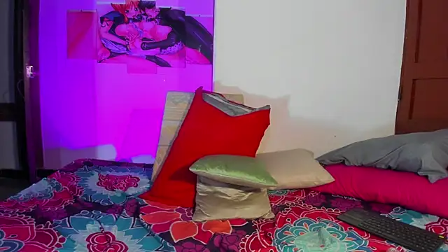 Nikki__uwu webcam