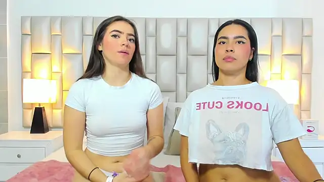 paola_katy_dicks webcam