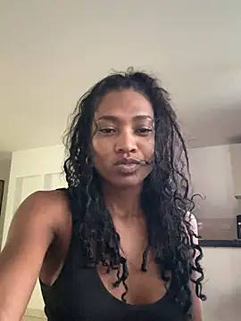 toriivyy webcam