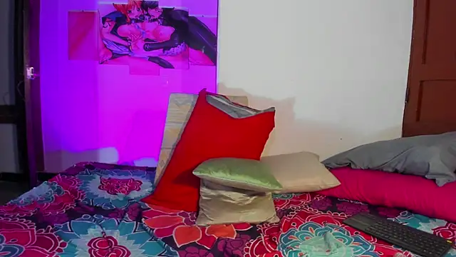 Nikki__uwu webcam