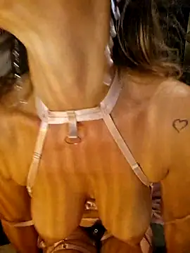 CelynaRoss webcam