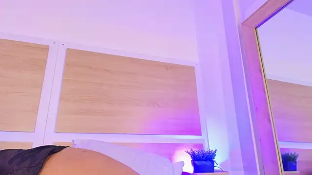 Your_big_ebony_goddness webcam