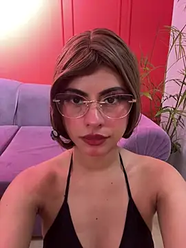 Eva_Feller69