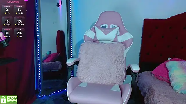 Mia_BloomX_ webcam