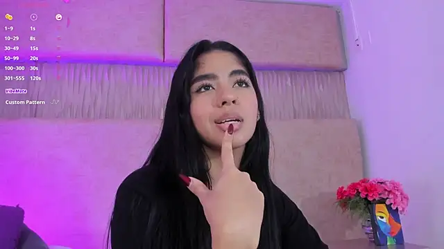 _kyraa_ webcam