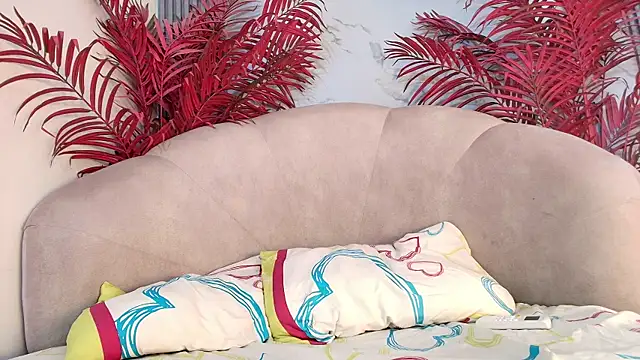 KatiiaVega webcam