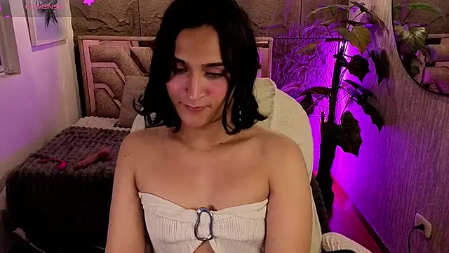 Zoee_Kiss_ live cam on StripChat