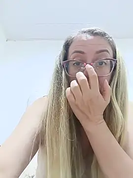 miss_hanna07 live cam on StripChat