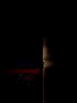 CurvySara1 webcam
