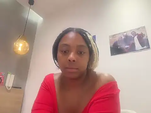 ChocolateCakeQueen webcam