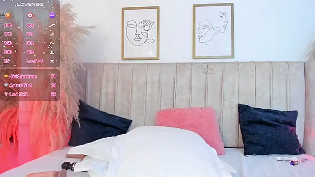 mia_lourence webcam