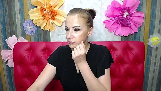 ElizabethSho webcam