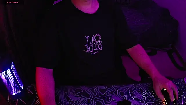 ZXCENSORED- live cam on StripChat