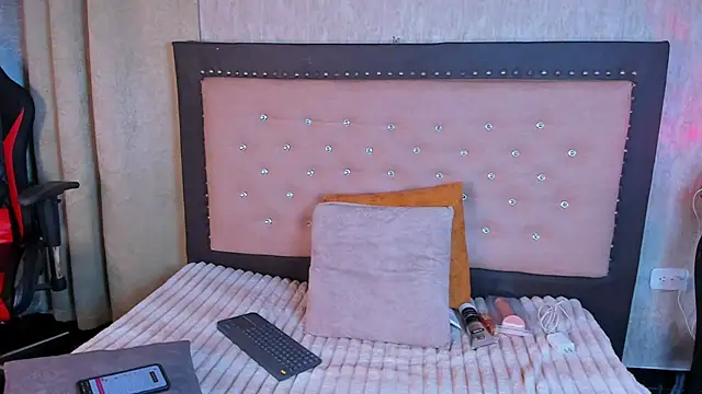 Zoedeleon webcam