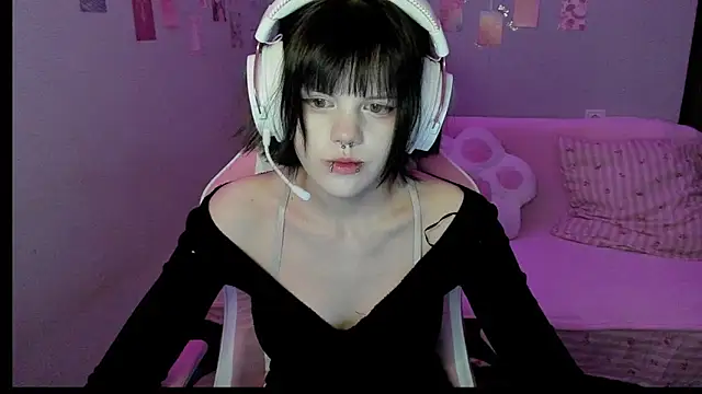 VelvetAlice webcam