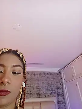 Aria_Peach_ webcam