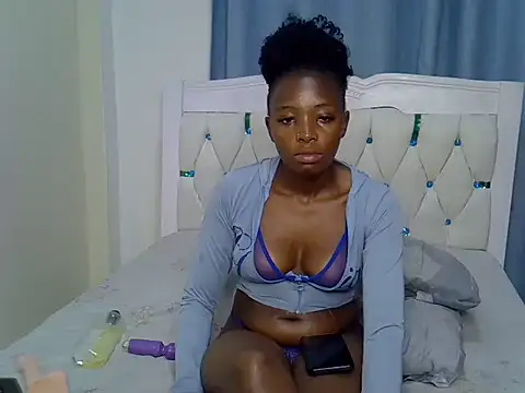 Prettycherryy webcam